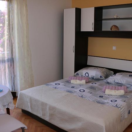 Apartments Milatic ييلسا المظهر الخارجي الصورة