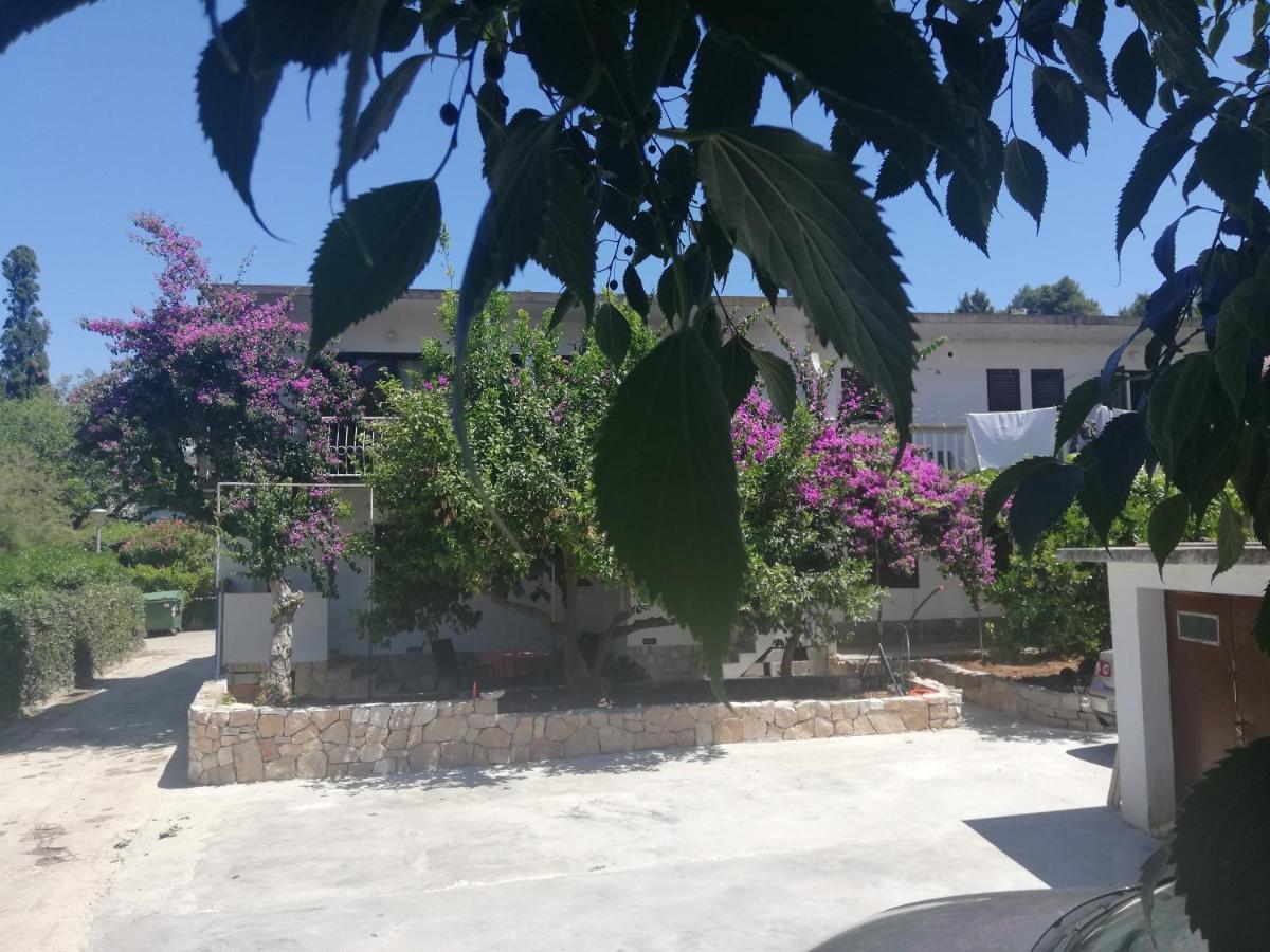 Apartments Milatic ييلسا المظهر الخارجي الصورة