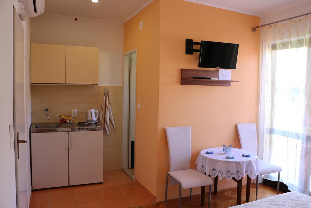Apartments Milatic ييلسا المظهر الخارجي الصورة